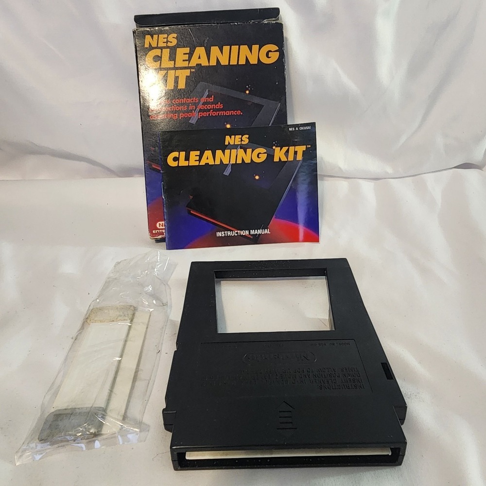 Nintendo NES Cleaning‎ Kit Original Nintendo Licensed Product All Original